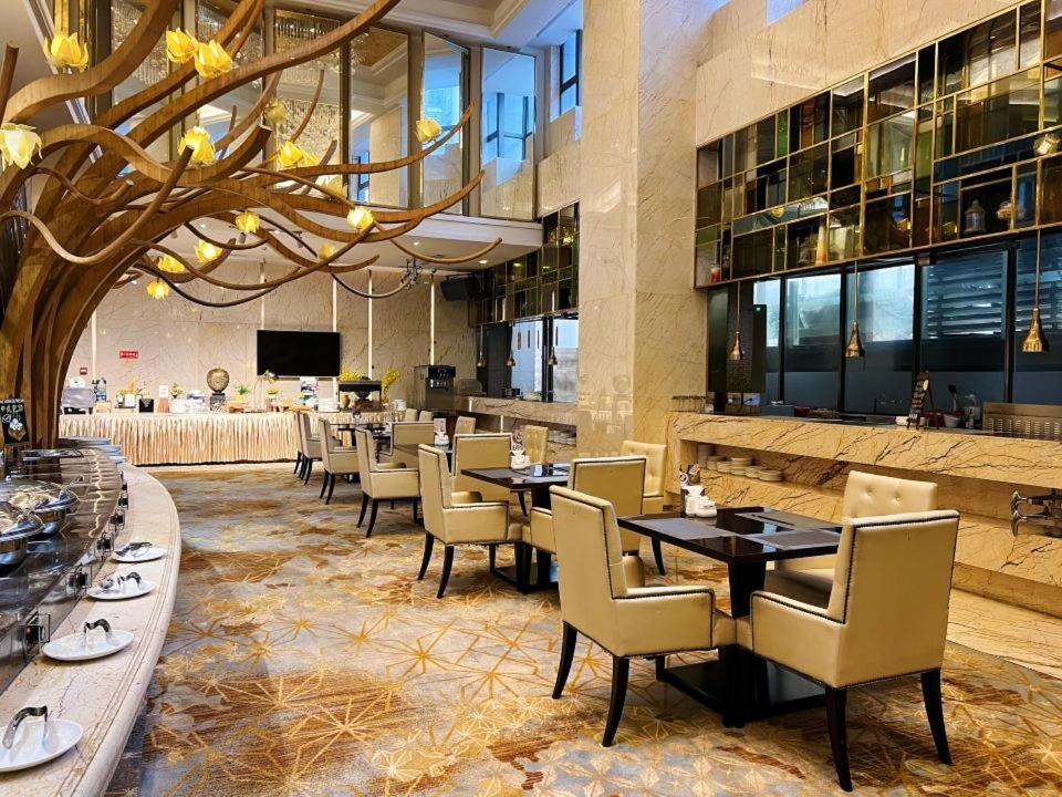 Menshine Gloria Plaza Hotel Шаньтоу Экстерьер фото
