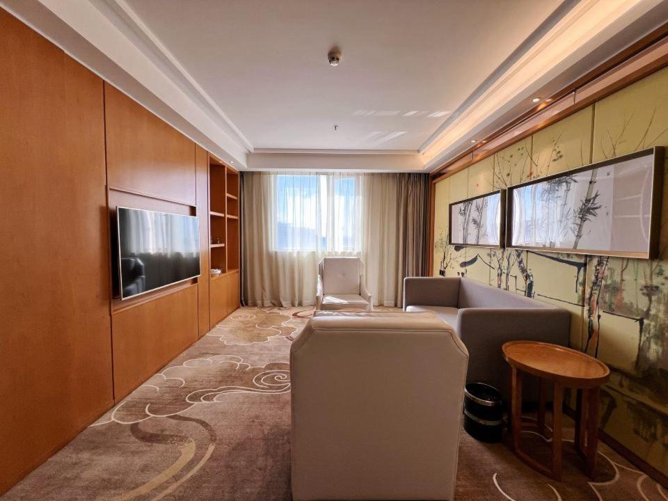 Menshine Gloria Plaza Hotel Шаньтоу Экстерьер фото