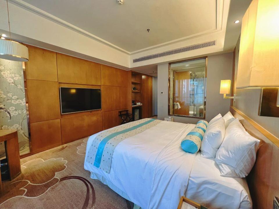 Menshine Gloria Plaza Hotel Шаньтоу Экстерьер фото